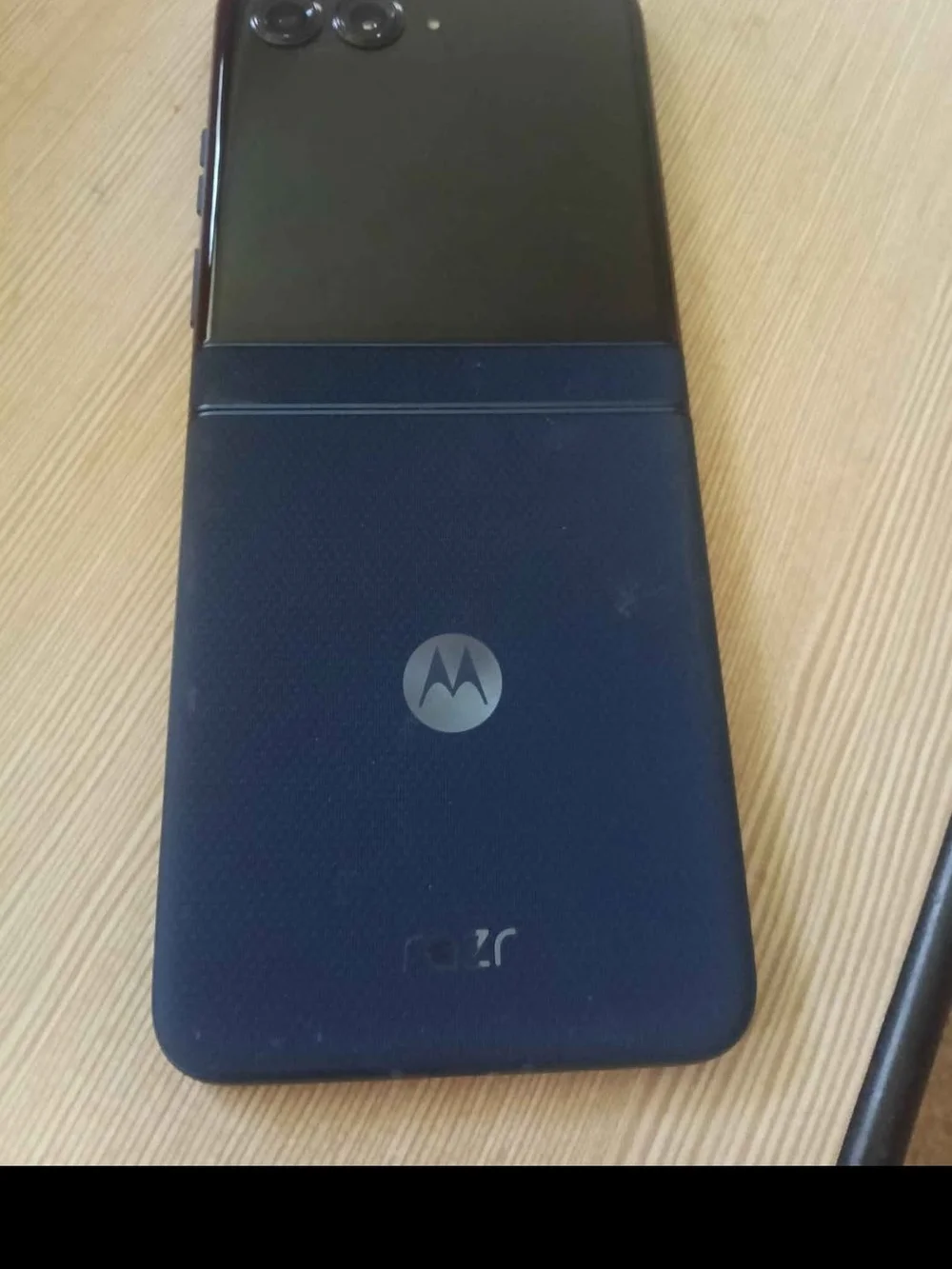 2025 Motorola Razr 60 For Metro PCs Locked